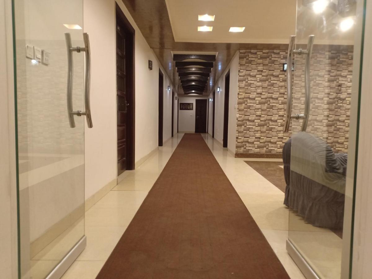 Hotel New Madina Faisalabad Luaran gambar