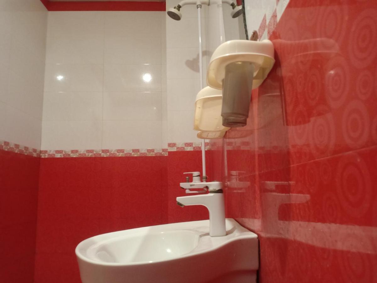 Hotel New Madina Faisalabad Luaran gambar